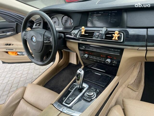Черный БМВ 7 Серия, объемом двигателя 3 л и пробегом 298 тыс. км за 14290 $, фото 40 на Automoto.ua
