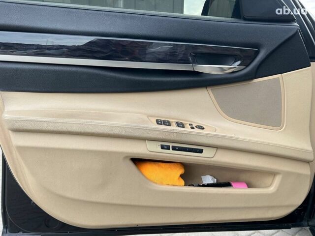 Черный БМВ 7 Серия, объемом двигателя 3 л и пробегом 298 тыс. км за 14290 $, фото 14 на Automoto.ua