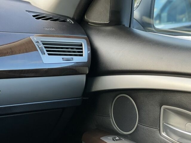 Черный БМВ 7 Серия, объемом двигателя 3 л и пробегом 514 тыс. км за 6500 $, фото 19 на Automoto.ua