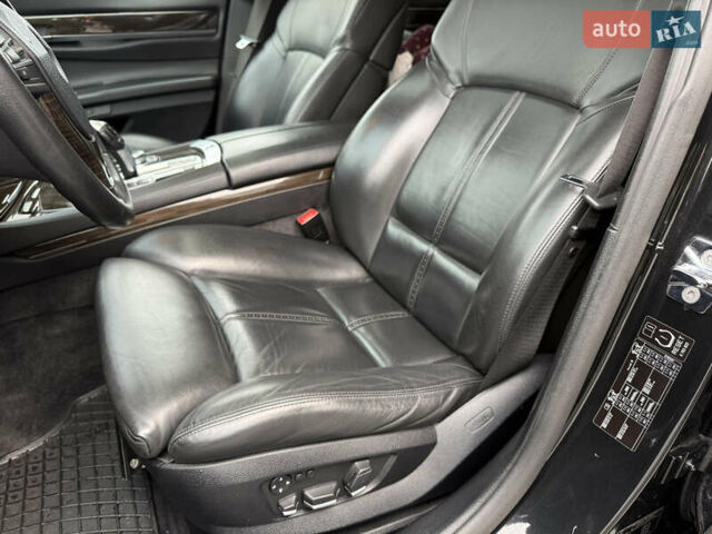 Чорний БМВ 7 Серія, об'ємом двигуна 2.98 л та пробігом 207 тис. км за 13999 $, фото 36 на Automoto.ua