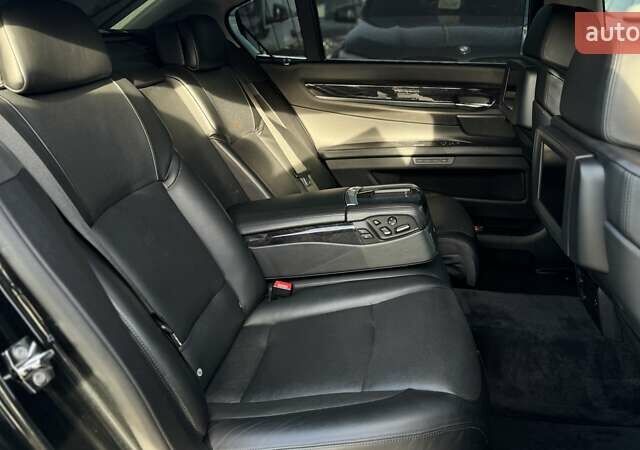 Чорний БМВ 7 Серія, об'ємом двигуна 4.4 л та пробігом 141 тис. км за 13500 $, фото 21 на Automoto.ua