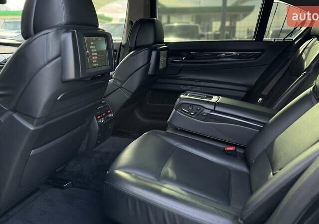 Чорний БМВ 7 Серія, об'ємом двигуна 4.4 л та пробігом 141 тис. км за 13500 $, фото 16 на Automoto.ua