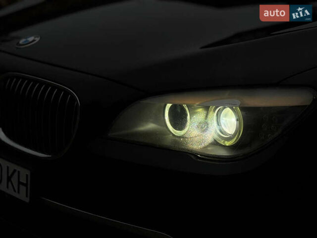 Чорний БМВ 7 Серія, об'ємом двигуна 2.99 л та пробігом 259 тис. км за 12999 $, фото 8 на Automoto.ua