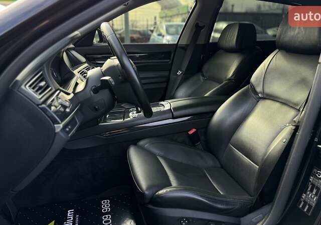 Чорний БМВ 7 Серія, об'ємом двигуна 4.4 л та пробігом 141 тис. км за 13500 $, фото 14 на Automoto.ua