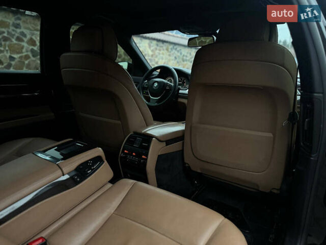 Чорний БМВ 7 Серія, об'ємом двигуна 2.99 л та пробігом 259 тис. км за 12999 $, фото 36 на Automoto.ua