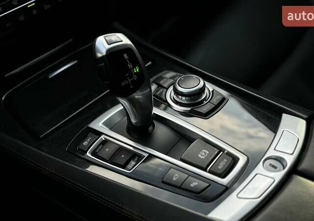 Чорний БМВ 7 Серія, об'ємом двигуна 4.4 л та пробігом 141 тис. км за 13500 $, фото 38 на Automoto.ua