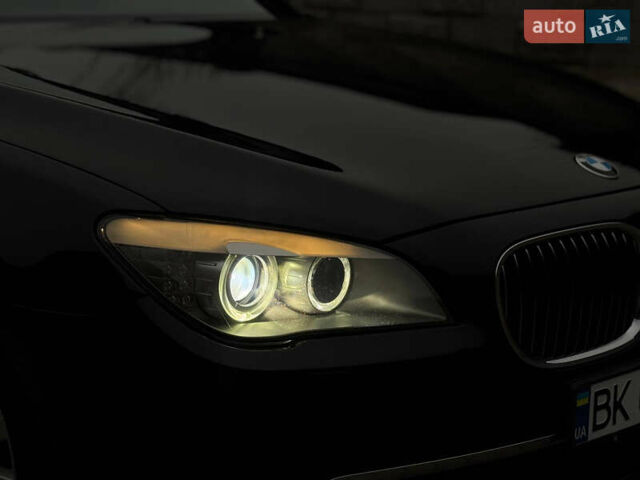 Чорний БМВ 7 Серія, об'ємом двигуна 2.99 л та пробігом 259 тис. км за 12999 $, фото 9 на Automoto.ua
