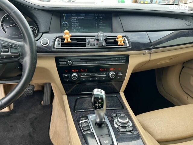 Черный БМВ 7 Серия, объемом двигателя 3 л и пробегом 298 тыс. км за 14290 $, фото 26 на Automoto.ua