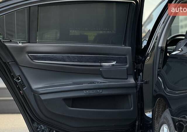 Чорний БМВ 7 Серія, об'ємом двигуна 4.4 л та пробігом 141 тис. км за 13500 $, фото 15 на Automoto.ua