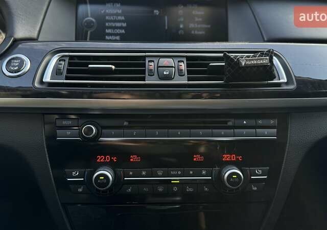 Чорний БМВ 7 Серія, об'ємом двигуна 4.4 л та пробігом 141 тис. км за 13500 $, фото 32 на Automoto.ua