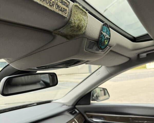 Чорний БМВ 7 Серія, об'ємом двигуна 2.98 л та пробігом 207 тис. км за 13999 $, фото 32 на Automoto.ua