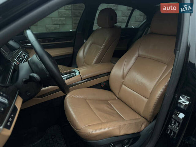 Чорний БМВ 7 Серія, об'ємом двигуна 2.99 л та пробігом 259 тис. км за 12999 $, фото 25 на Automoto.ua