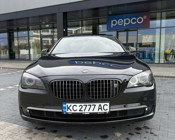 Чорний БМВ 7 Серія, об'ємом двигуна 2.98 л та пробігом 207 тис. км за 13999 $, фото 4 на Automoto.ua