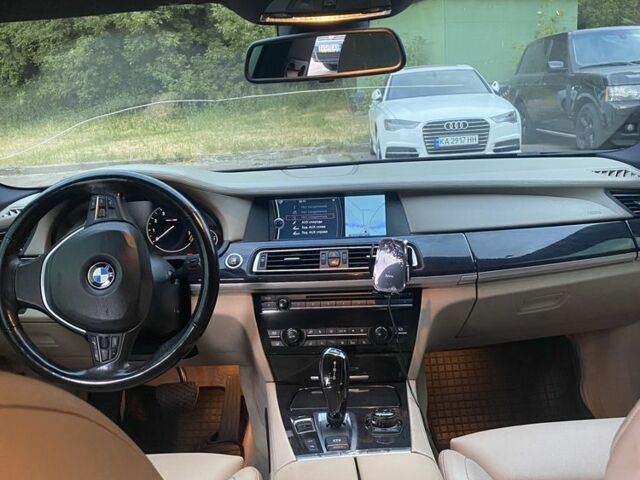 Черный БМВ 7 Серия, объемом двигателя 4.4 л и пробегом 220 тыс. км за 11500 $, фото 9 на Automoto.ua