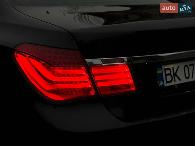 Чорний БМВ 7 Серія, об'ємом двигуна 2.99 л та пробігом 259 тис. км за 12999 $, фото 22 на Automoto.ua