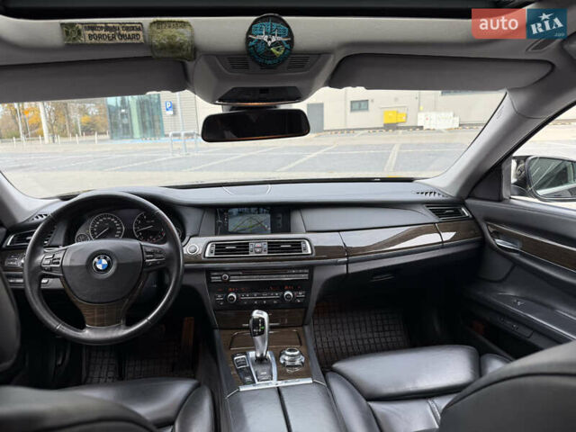 Чорний БМВ 7 Серія, об'ємом двигуна 2.98 л та пробігом 207 тис. км за 13999 $, фото 41 на Automoto.ua