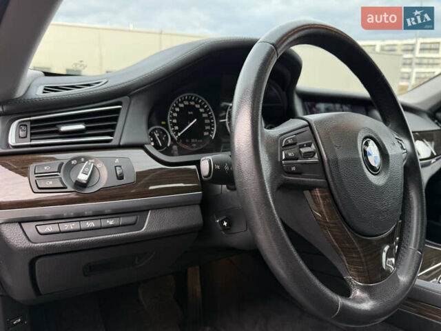 Чорний БМВ 7 Серія, об'ємом двигуна 2.98 л та пробігом 207 тис. км за 13999 $, фото 37 на Automoto.ua