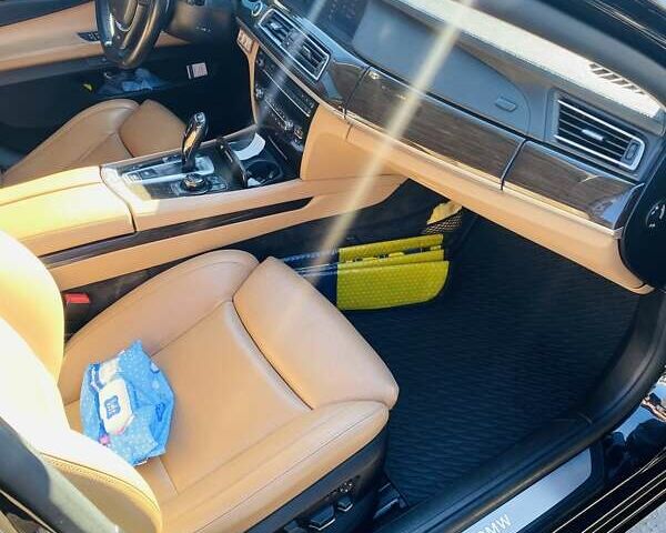 Чорний БМВ 7 Серія, об'ємом двигуна 3 л та пробігом 147 тис. км за 20000 $, фото 7 на Automoto.ua