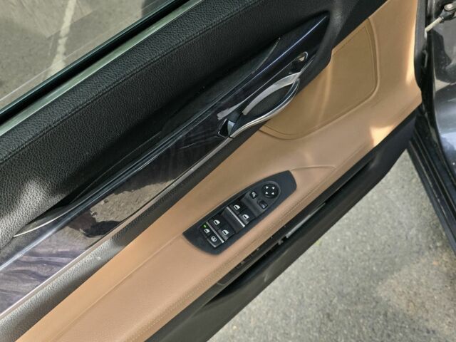 Черный БМВ 7 Серия, объемом двигателя 3 л и пробегом 271 тыс. км за 14800 $, фото 5 на Automoto.ua