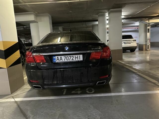 Черный БМВ 7 Серия, объемом двигателя 3 л и пробегом 300 тыс. км за 17000 $, фото 6 на Automoto.ua