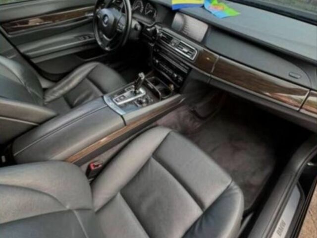 Черный БМВ 7 Серия, объемом двигателя 3 л и пробегом 316 тыс. км за 15999 $, фото 2 на Automoto.ua