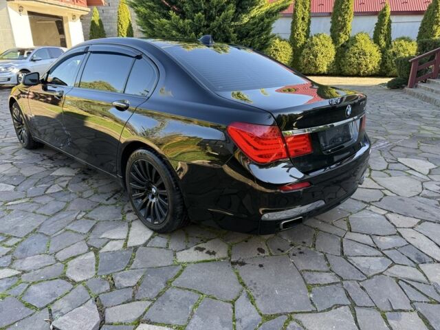 Черный БМВ 7 Серия, объемом двигателя 4.4 л и пробегом 300 тыс. км за 9990 $, фото 6 на Automoto.ua