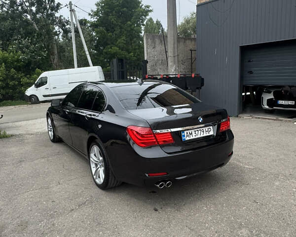 Черный БМВ 7 Серия, объемом двигателя 2.99 л и пробегом 360 тыс. км за 17500 $, фото 1 на Automoto.ua