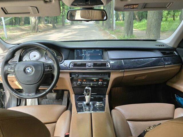 Черный БМВ 7 Серия, объемом двигателя 3 л и пробегом 271 тыс. км за 14800 $, фото 4 на Automoto.ua