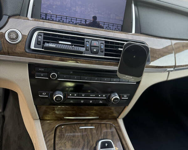 Черный БМВ 7 Серия, объемом двигателя 2.99 л и пробегом 390 тыс. км за 14000 $, фото 6 на Automoto.ua