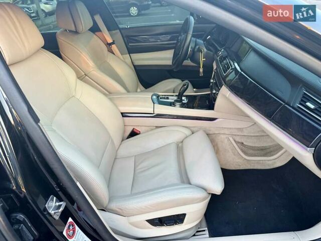 Черный БМВ 7 Серия, объемом двигателя 2.99 л и пробегом 299 тыс. км за 18499 $, фото 25 на Automoto.ua