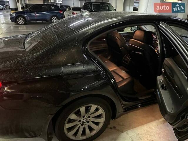 Черный БМВ 7 Серия, объемом двигателя 2.98 л и пробегом 300 тыс. км за 17000 $, фото 6 на Automoto.ua