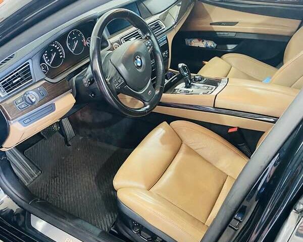 Чорний БМВ 7 Серія, об'ємом двигуна 3 л та пробігом 147 тис. км за 20000 $, фото 6 на Automoto.ua