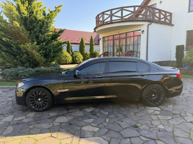 Черный БМВ 7 Серия, объемом двигателя 4.4 л и пробегом 300 тыс. км за 9990 $, фото 5 на Automoto.ua