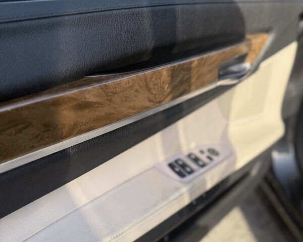 Черный БМВ 7 Серия, объемом двигателя 2.99 л и пробегом 390 тыс. км за 14000 $, фото 5 на Automoto.ua