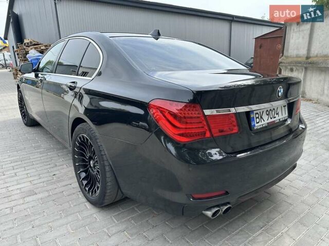 Черный БМВ 7 Серия, объемом двигателя 2.99 л и пробегом 311 тыс. км за 14300 $, фото 11 на Automoto.ua