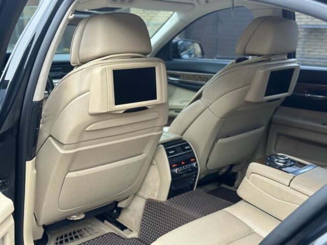 Чорний БМВ 7 Серія, об'ємом двигуна 4.4 л та пробігом 280 тис. км за 9000 $, фото 6 на Automoto.ua