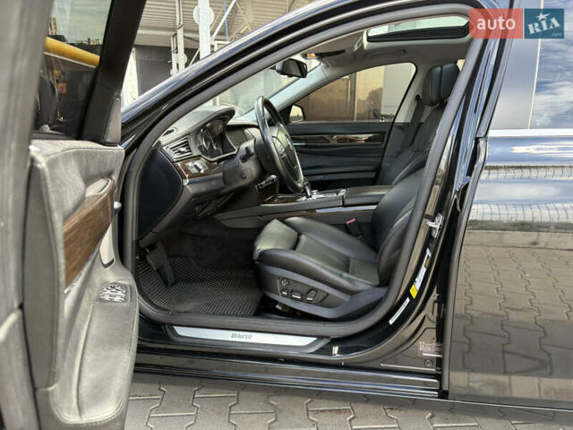 Черный БМВ 7 Серия, объемом двигателя 2.98 л и пробегом 250 тыс. км за 13500 $, фото 20 на Automoto.ua
