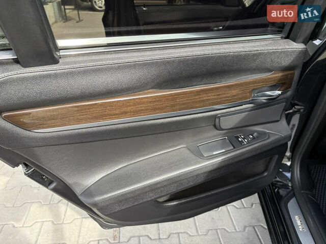 Черный БМВ 7 Серия, объемом двигателя 2.98 л и пробегом 250 тыс. км за 13500 $, фото 7 на Automoto.ua