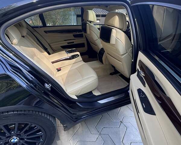 Черный БМВ 7 Серия, объемом двигателя 4.39 л и пробегом 213 тыс. км за 13700 $, фото 15 на Automoto.ua