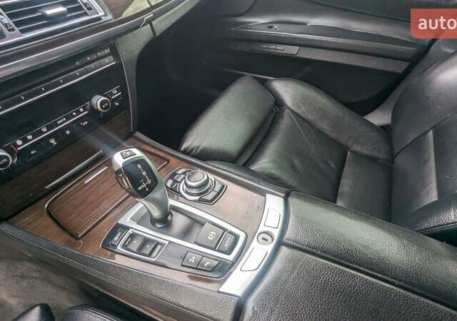 Чорний БМВ 7 Серія, об'ємом двигуна 4.39 л та пробігом 189 тис. км за 15000 $, фото 16 на Automoto.ua