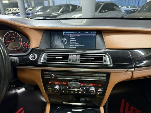 Черный БМВ 7 Серия, объемом двигателя 4.4 л и пробегом 290 тыс. км за 11900 $, фото 21 на Automoto.ua