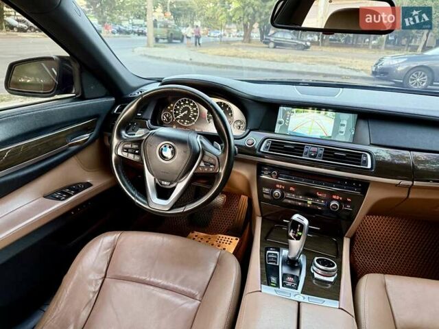 Черный БМВ 7 Серия, объемом двигателя 2.98 л и пробегом 293 тыс. км за 12400 $, фото 45 на Automoto.ua