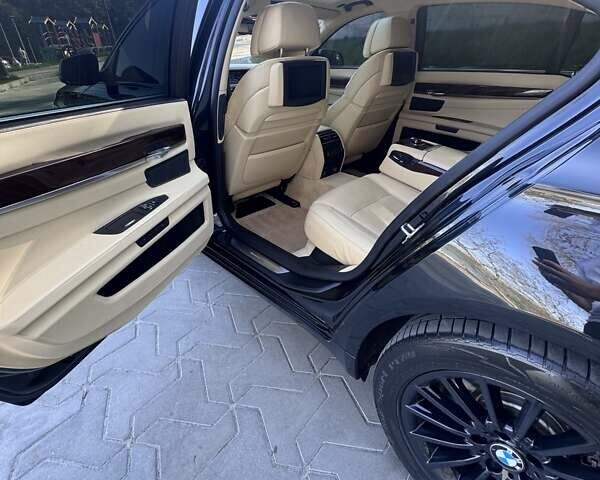Черный БМВ 7 Серия, объемом двигателя 4.39 л и пробегом 213 тыс. км за 13700 $, фото 13 на Automoto.ua