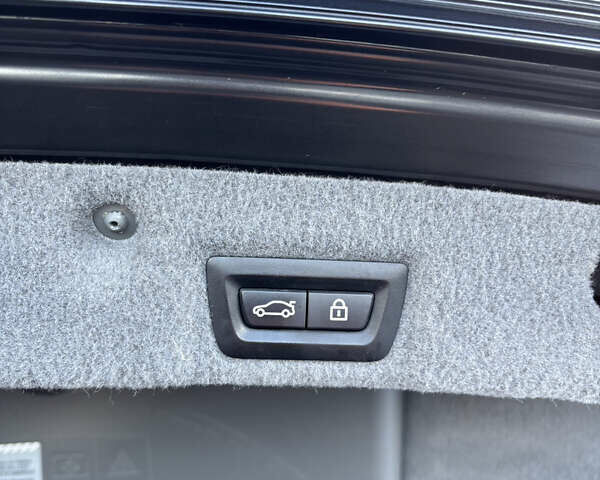 Черный БМВ 7 Серия, объемом двигателя 2.99 л и пробегом 281 тыс. км за 14900 $, фото 44 на Automoto.ua