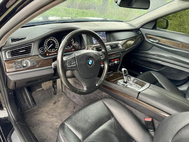 Черный БМВ 7 Серия, объемом двигателя 4.4 л и пробегом 220 тыс. км за 4300 $, фото 6 на Automoto.ua