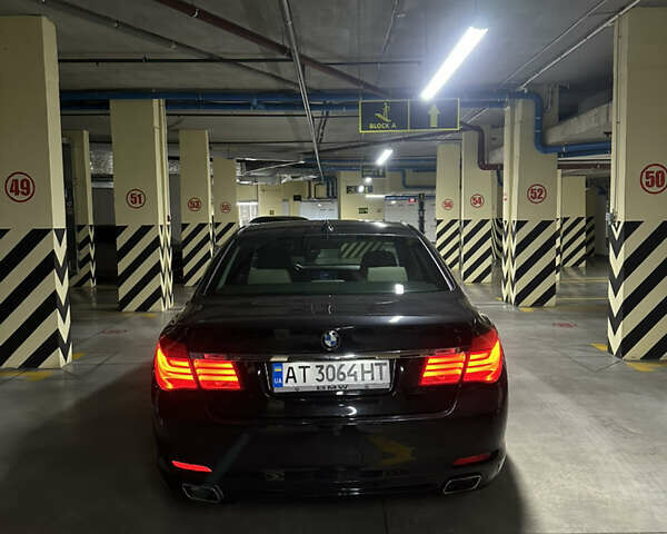 Черный БМВ 7 Серия, объемом двигателя 2.98 л и пробегом 179 тыс. км за 11900 $, фото 5 на Automoto.ua