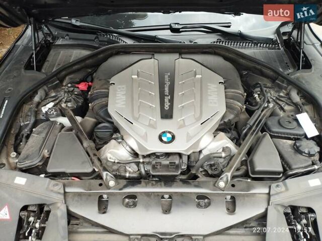 Черный БМВ 7 Серия, объемом двигателя 4.39 л и пробегом 32 тыс. км за 31990 $, фото 22 на Automoto.ua