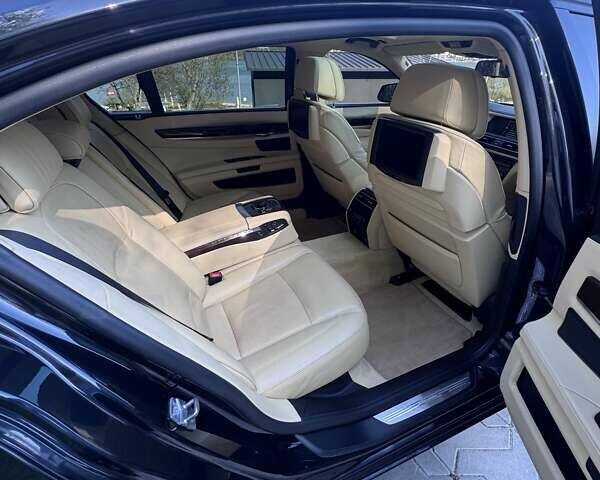 Черный БМВ 7 Серия, объемом двигателя 4.39 л и пробегом 213 тыс. км за 13700 $, фото 14 на Automoto.ua