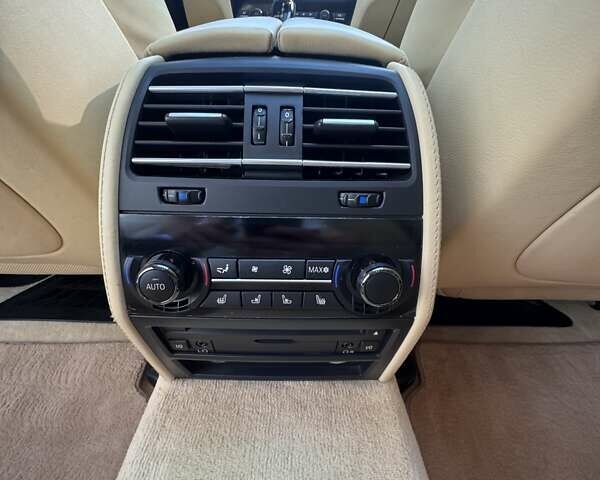 Черный БМВ 7 Серия, объемом двигателя 4.39 л и пробегом 213 тыс. км за 13700 $, фото 11 на Automoto.ua