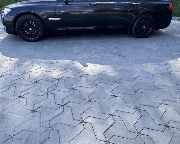 Черный БМВ 7 Серия, объемом двигателя 4.39 л и пробегом 213 тыс. км за 13700 $, фото 22 на Automoto.ua